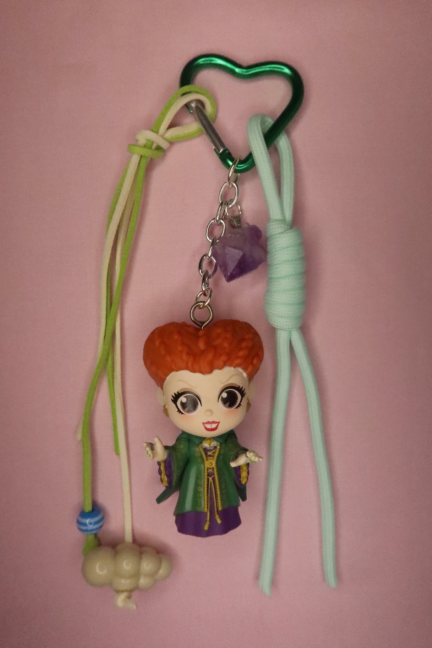 Hocus Pocus Sisters Keychain – Winifred Sanderson