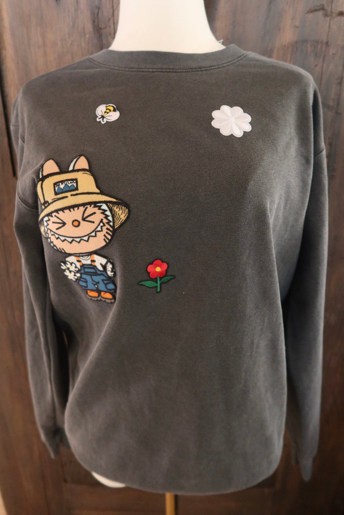 Fall in the Wild L’bubu Crewneck